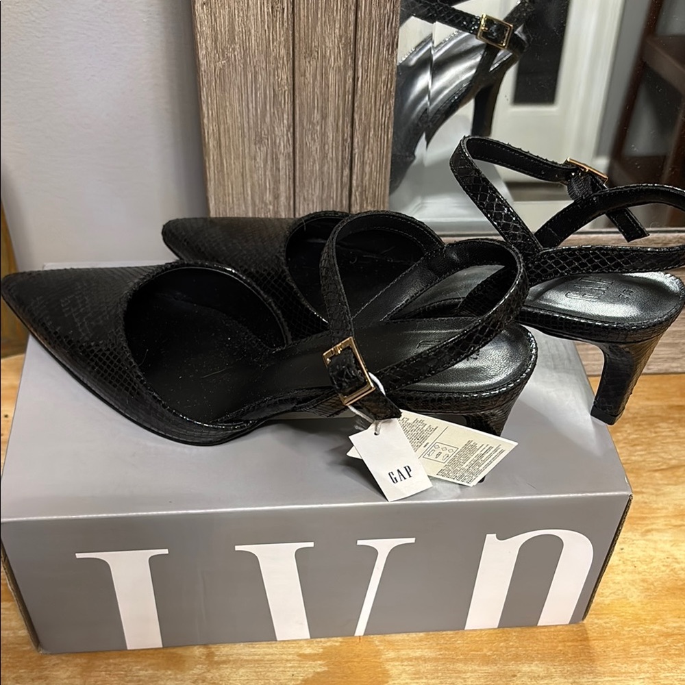 GAP Black Strappy Heels Timeless Elegance